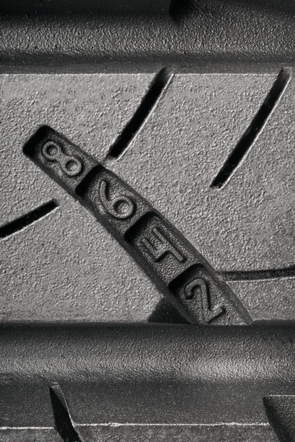 Goodyear Assurance Outlast 225/60R17 99H All-Season Tire - Image 5